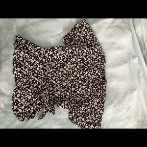 Size small wrap flutter sleeve shirt